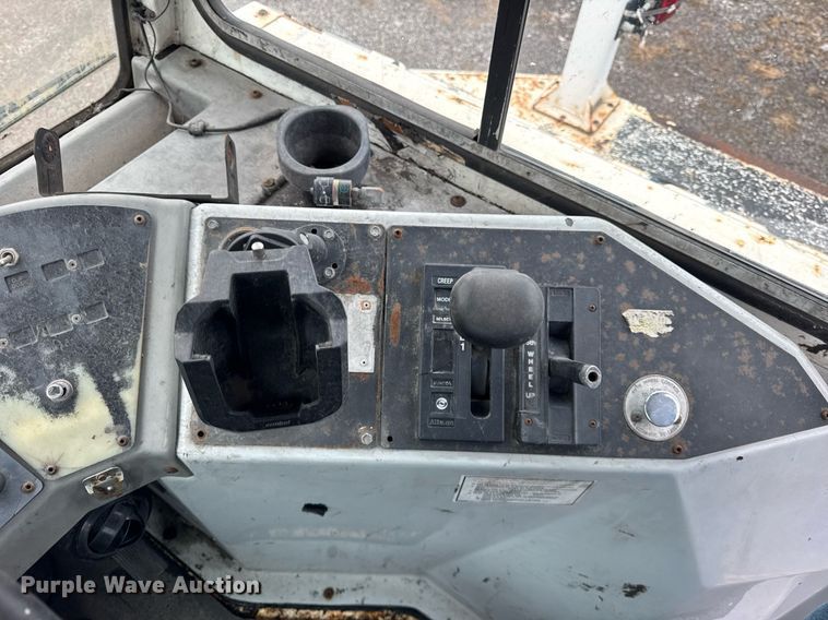 image for item DH9870 2011 Kalmar Ottawa 4x2 yard truck