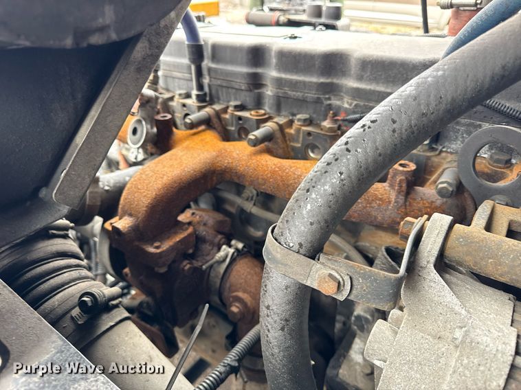 image for item DH9870 2011 Kalmar Ottawa 4x2 yard truck