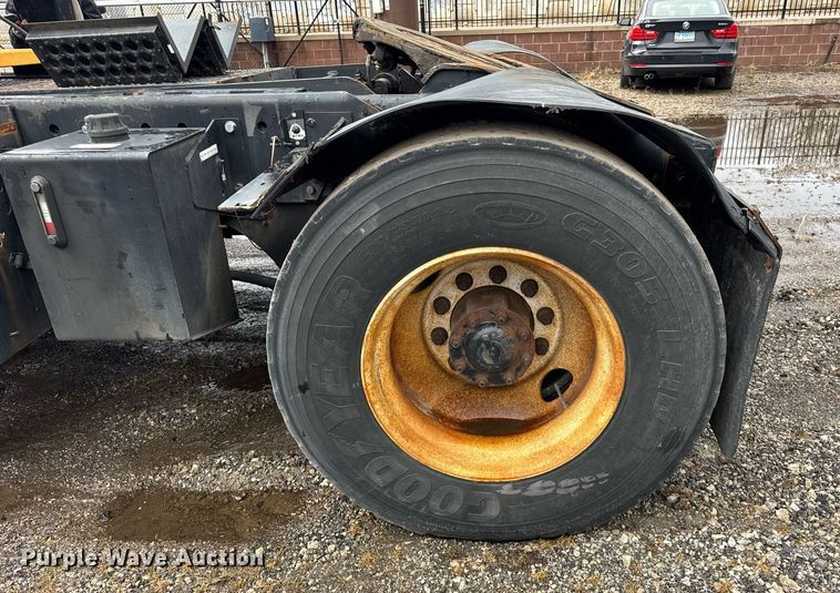 image for item DH9870 2011 Kalmar Ottawa 4x2 yard truck