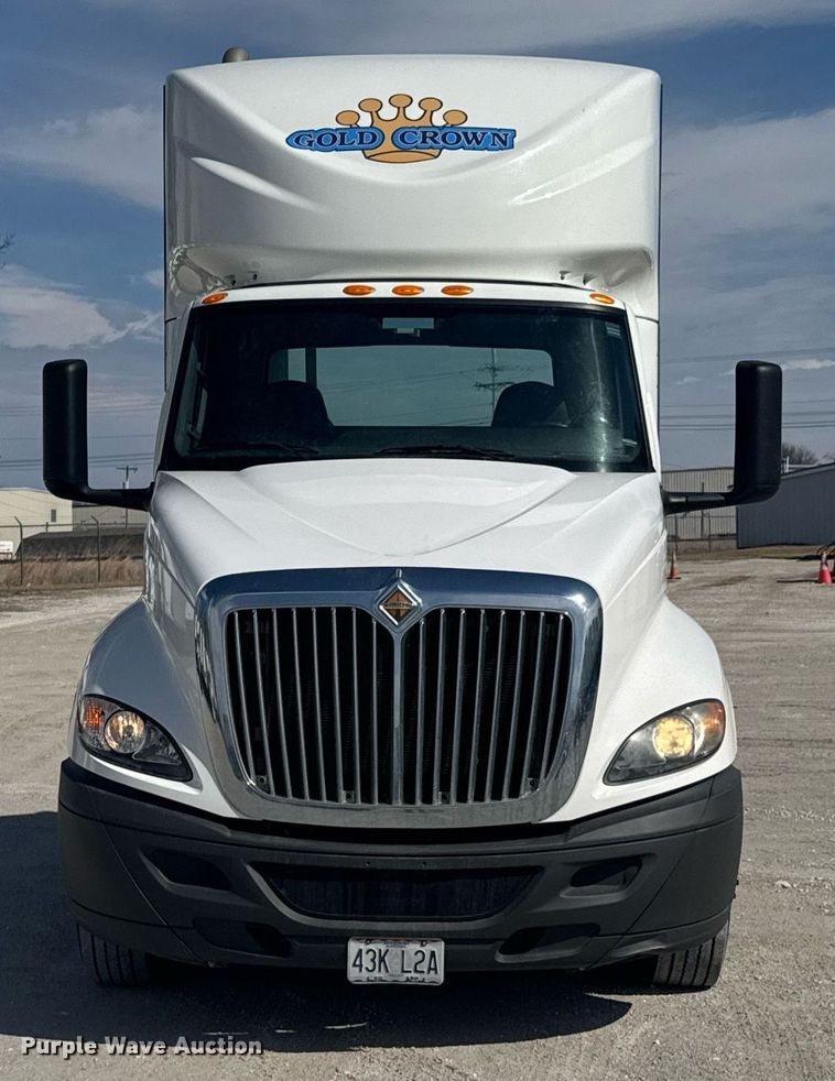 image for item DO0649 2019 International RH613 semi truck