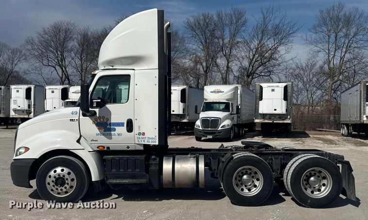 image for item DO0649 2019 International RH613 semi truck