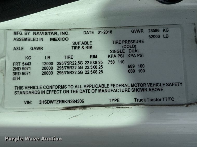 image for item DO0649 2019 International RH613 semi truck