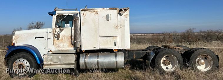 image for item DP6101 1987 International semi truck