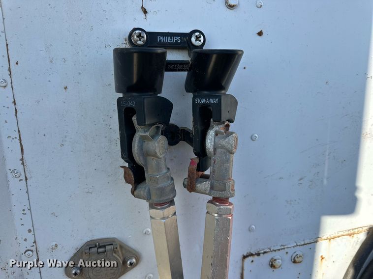 image for item DP6101 1987 International semi truck