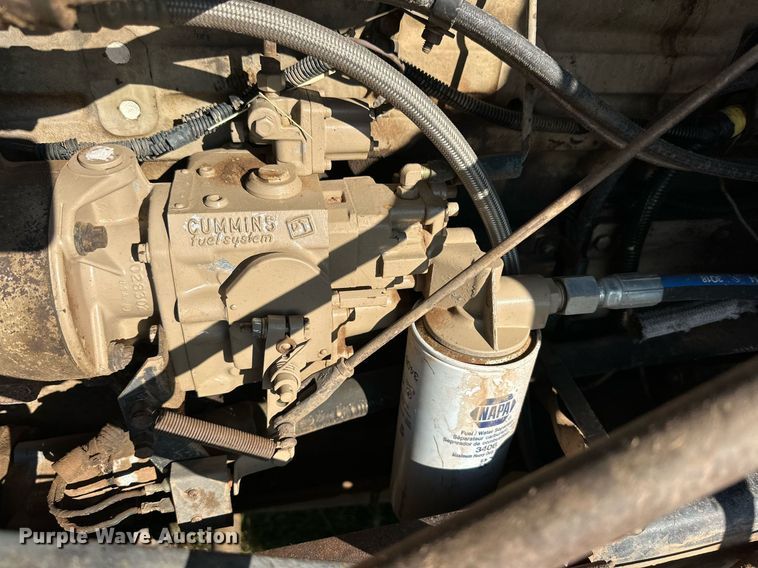 image for item DP6101 1987 International semi truck