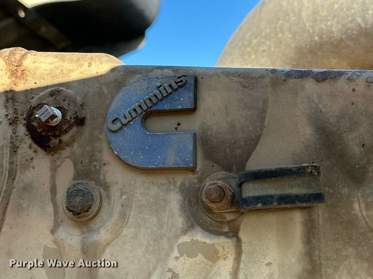 image for item DP6101 1987 International semi truck