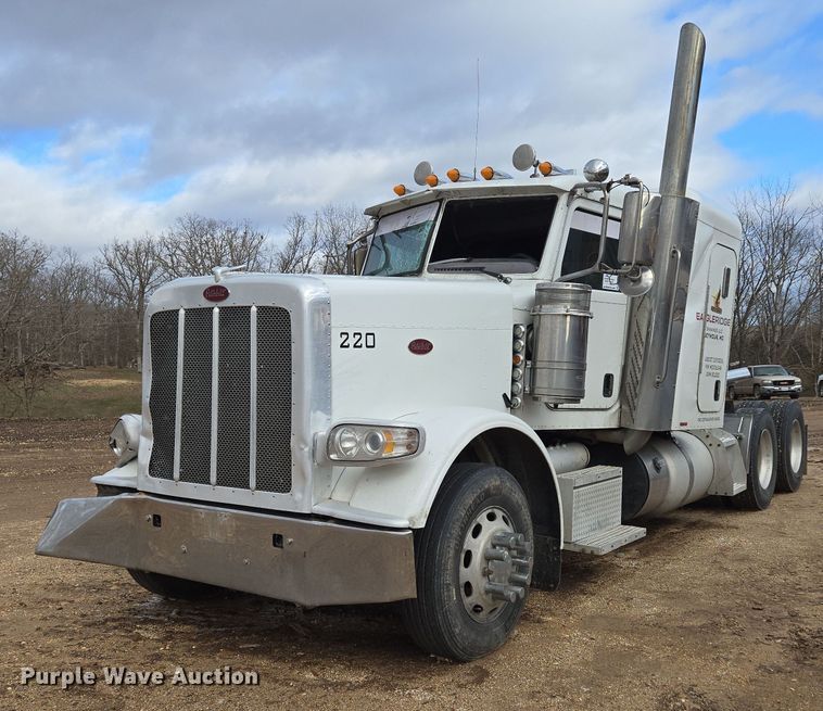 image for item DP6204 2017 Peterbilt MX-13 semi truck