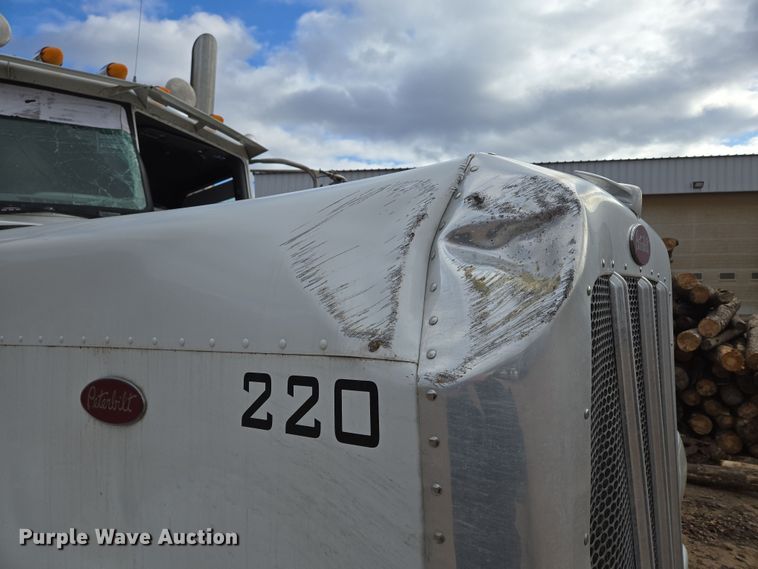 image for item DP6204 2017 Peterbilt MX-13 semi truck