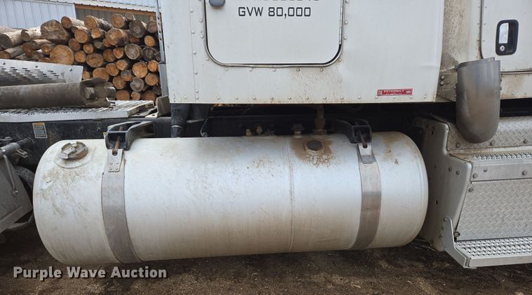 image for item DP6204 2017 Peterbilt MX-13 semi truck