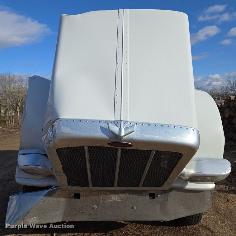 image for item DP6204 2017 Peterbilt MX-13 semi truck