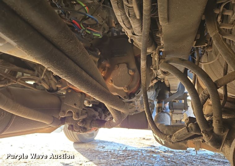 image for item DP6204 2017 Peterbilt MX-13 semi truck