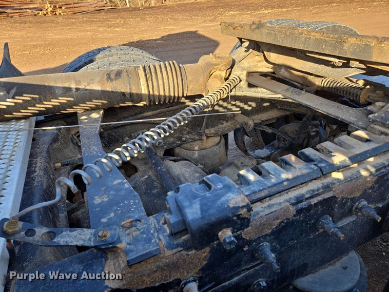 image for item DP6204 2017 Peterbilt MX-13 semi truck