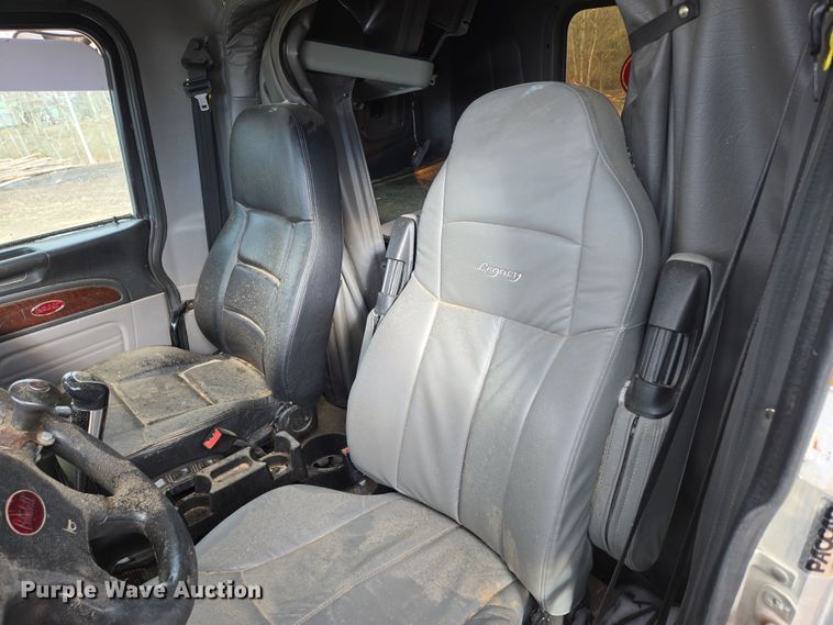 image for item DP6204 2017 Peterbilt MX-13 semi truck