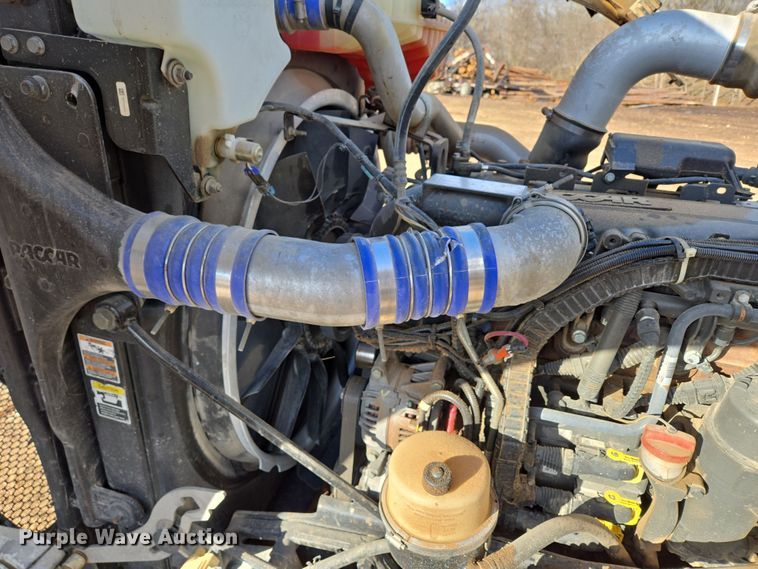 image for item DP6204 2017 Peterbilt MX-13 semi truck