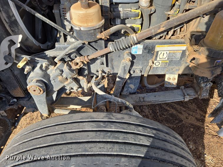 image for item DP6204 2017 Peterbilt MX-13 semi truck