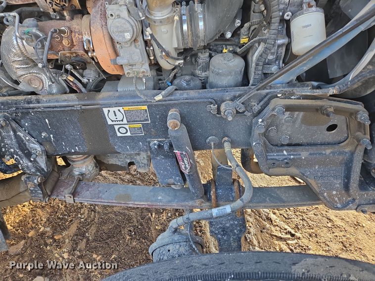 image for item DP6204 2017 Peterbilt MX-13 semi truck