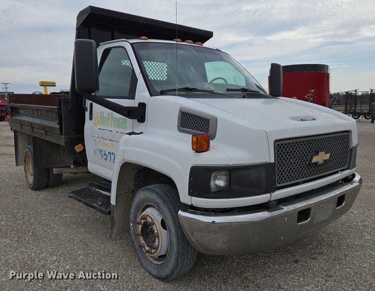 image for item DS5290 2003 Chevrolet C4500 dump truck