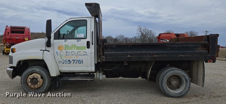 image for item DS5290 2003 Chevrolet C4500 dump truck