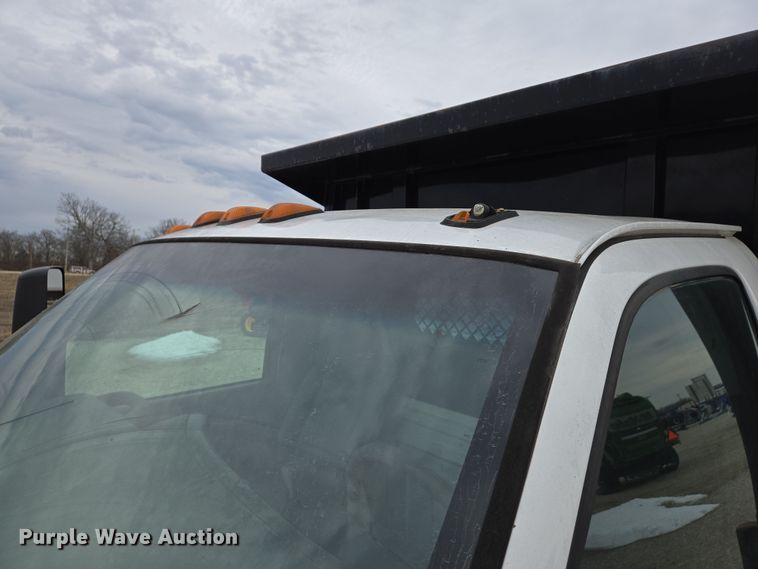 image for item DS5290 2003 Chevrolet C4500 dump truck