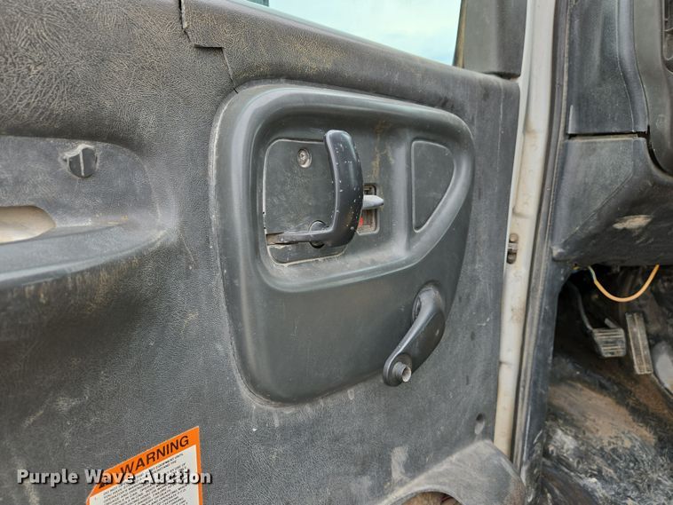 image for item DS5290 2003 Chevrolet C4500 dump truck