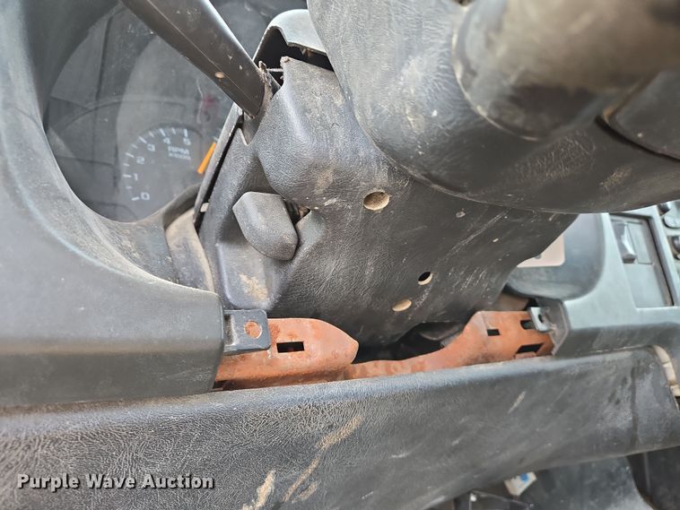 image for item DS5290 2003 Chevrolet C4500 dump truck