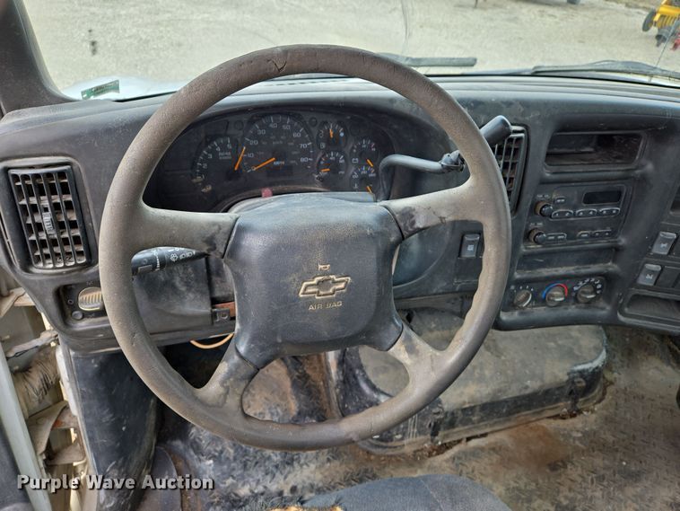 image for item DS5290 2003 Chevrolet C4500 dump truck