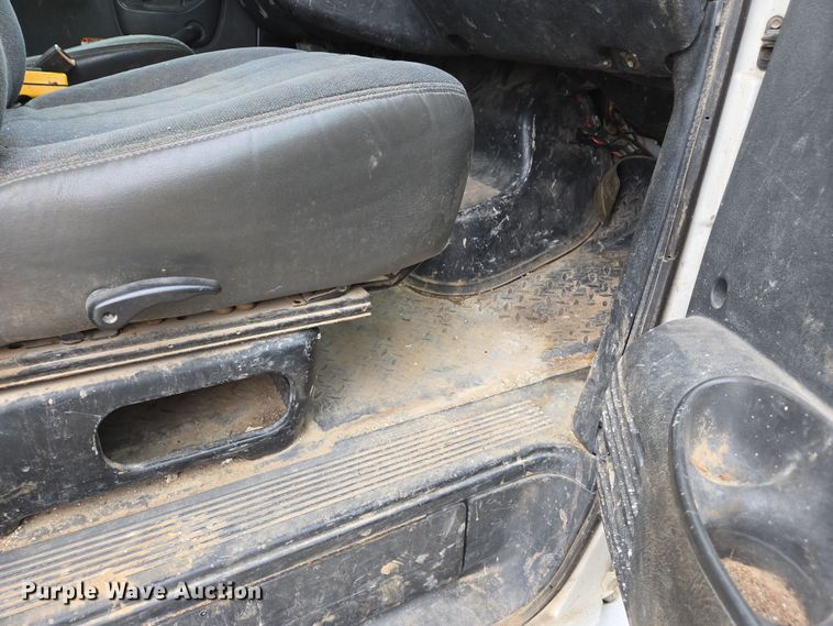 image for item DS5290 2003 Chevrolet C4500 dump truck