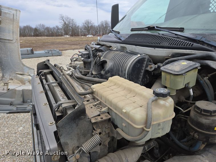 image for item DS5290 2003 Chevrolet C4500 dump truck