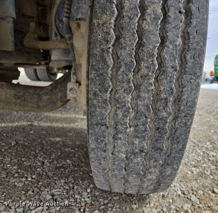 image for item DS5290 2003 Chevrolet C4500 dump truck