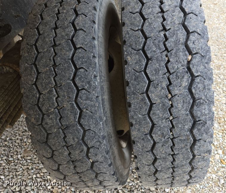 image for item DS5290 2003 Chevrolet C4500 dump truck