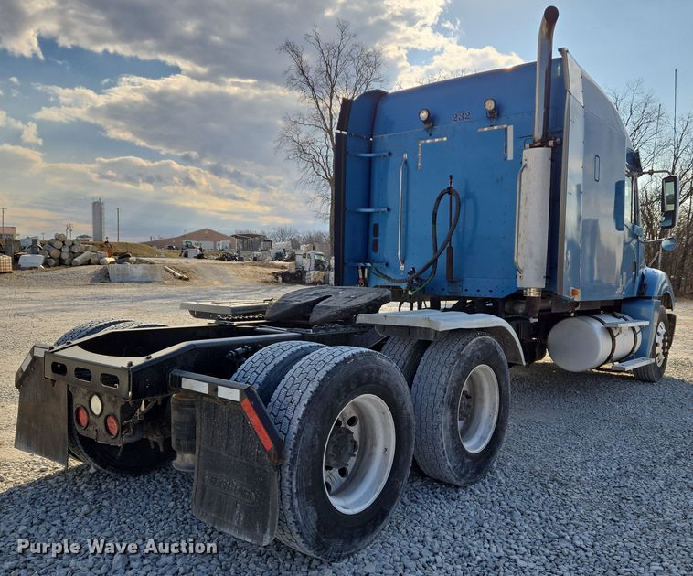 image for item DS5294 2011 Freightliner Columbia semi truck