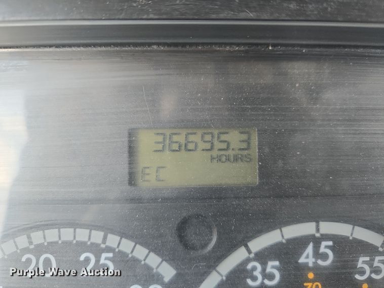 image for item DS5294 2011 Freightliner Columbia semi truck