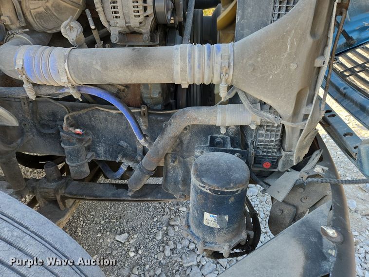 image for item DS5294 2011 Freightliner Columbia semi truck