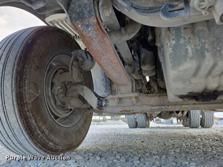 image for item DS5295 2002 Freightliner Columbia semi truck