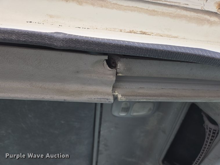 image for item DS5295 2002 Freightliner Columbia semi truck