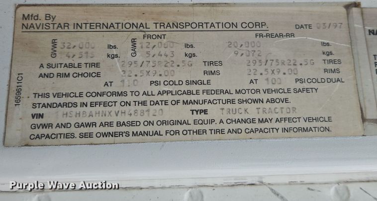 image for item DS5299 1997 International 8100 semi truck