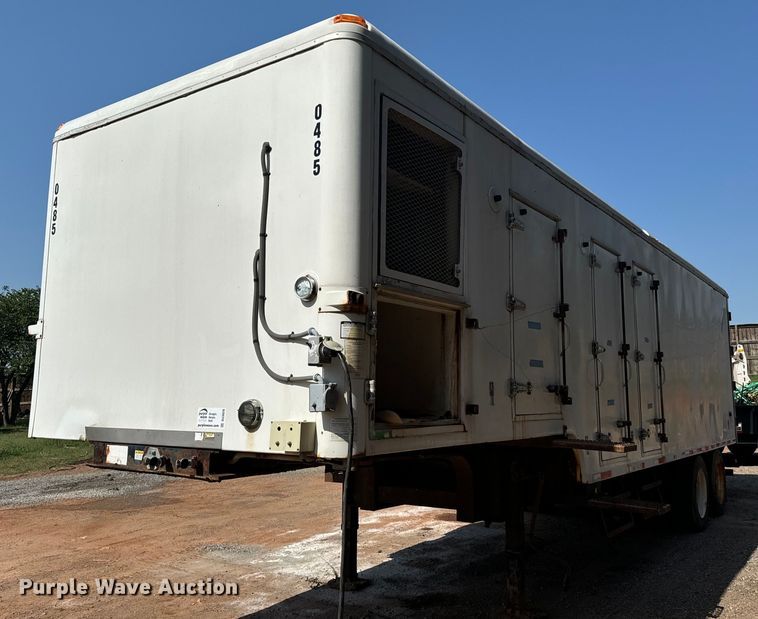 image for item DU3020 2005 Clark  CDCT-2005 refrigerated van trailer