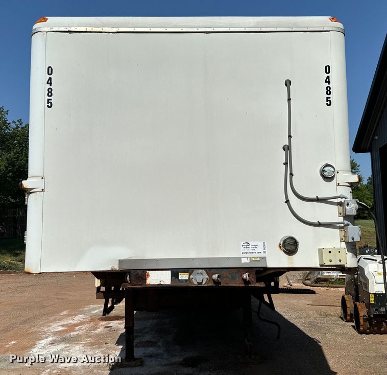 image for item DU3020 2005 Clark  CDCT-2005 refrigerated van trailer