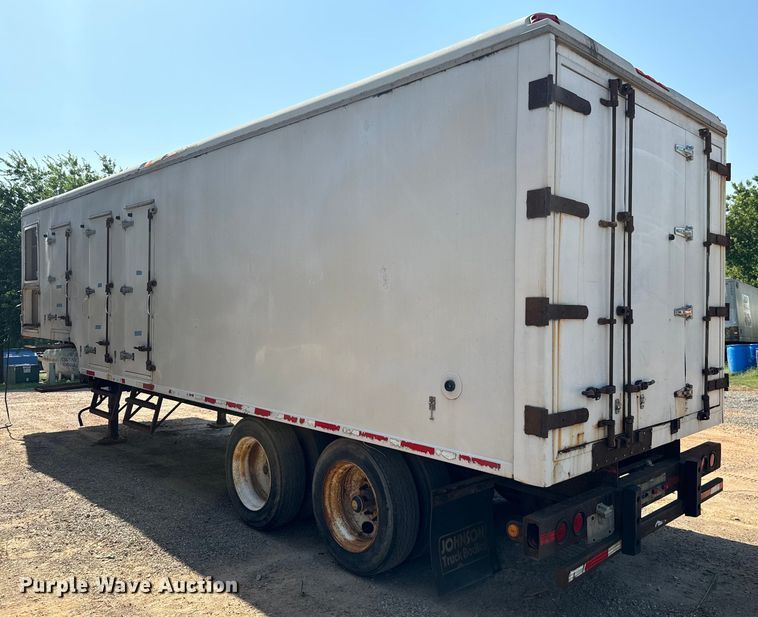 image for item DU3020 2005 Clark  CDCT-2005 refrigerated van trailer