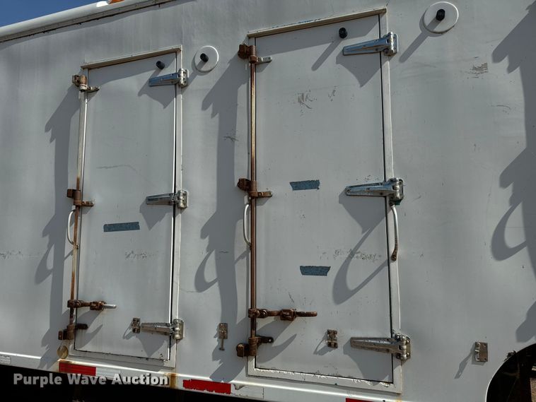 image for item DU3020 2005 Clark  CDCT-2005 refrigerated van trailer