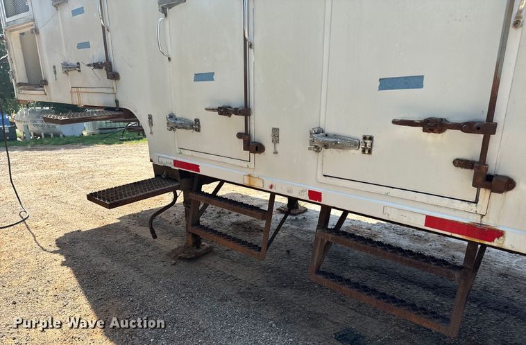 image for item DU3020 2005 Clark  CDCT-2005 refrigerated van trailer