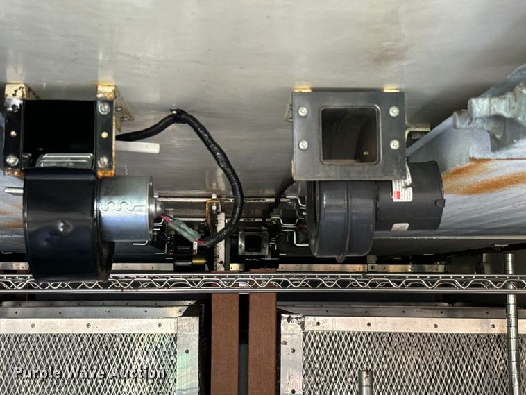 image for item DU3020 2005 Clark  CDCT-2005 refrigerated van trailer