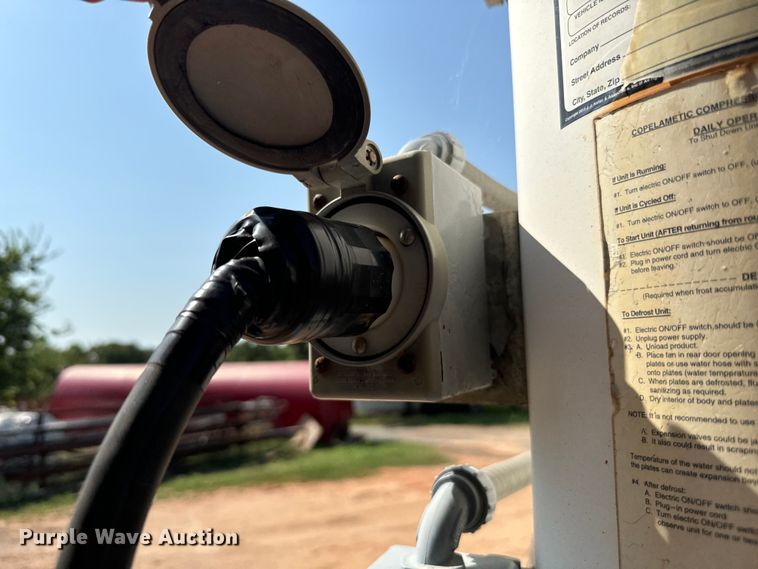 image for item DU3020 2005 Clark  CDCT-2005 refrigerated van trailer