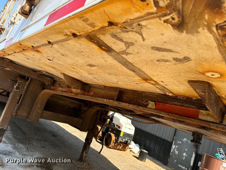 image for item DU3020 2005 Clark  CDCT-2005 refrigerated van trailer