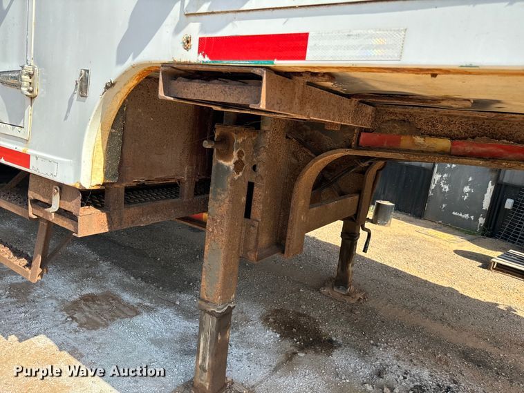 image for item DU3020 2005 Clark  CDCT-2005 refrigerated van trailer