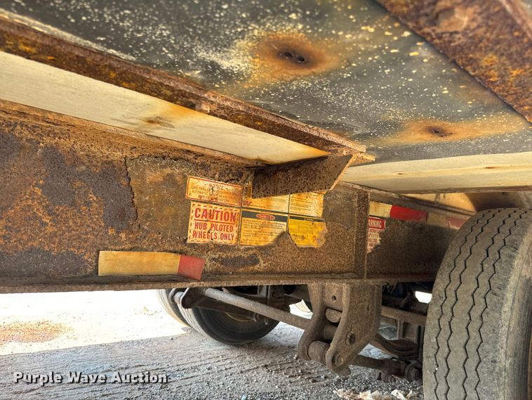 image for item DU3020 2005 Clark  CDCT-2005 refrigerated van trailer