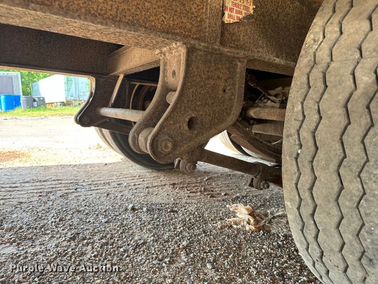 image for item DU3020 2005 Clark  CDCT-2005 refrigerated van trailer