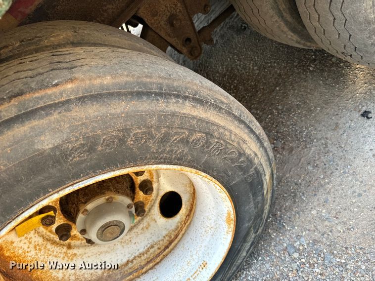 image for item DU3020 2005 Clark  CDCT-2005 refrigerated van trailer