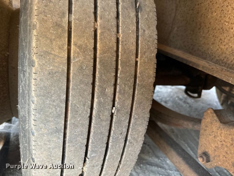 image for item DU3020 2005 Clark  CDCT-2005 refrigerated van trailer