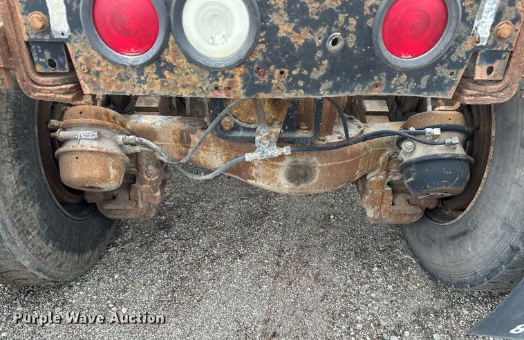 image for item DV0623 1995 Mack DM690S semi truck